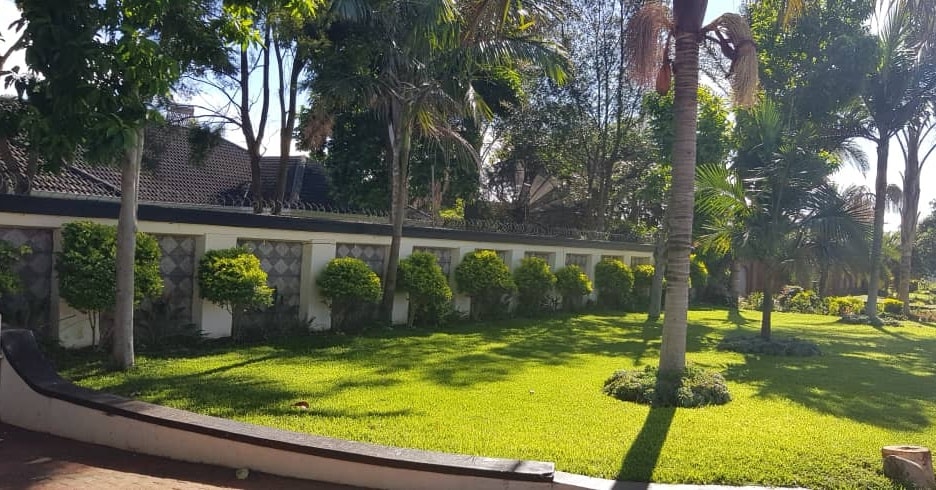 2 Bedroomed Guest Cottage-Ashleys Guest House