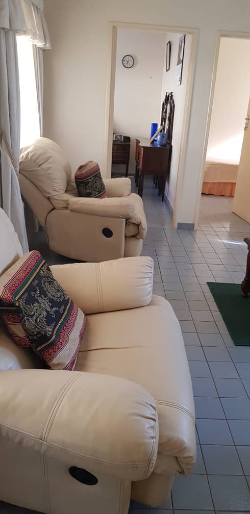 2 Bedroomed Guest Cottage-Ashleys Guest House
