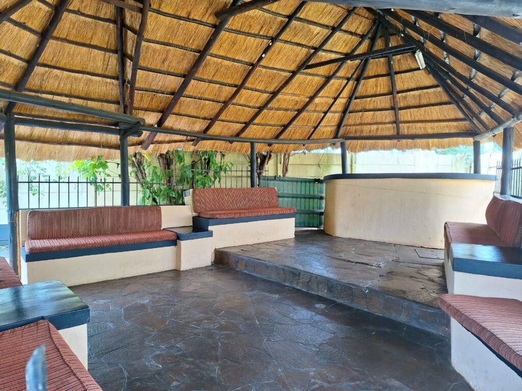 6 Bedroomed apartment - Group Accomodation