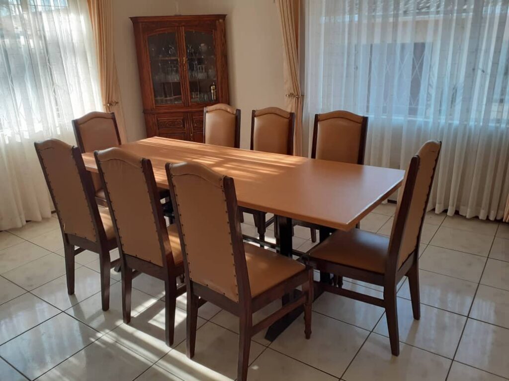 6 Bedroomed apartment - Group Accomodation