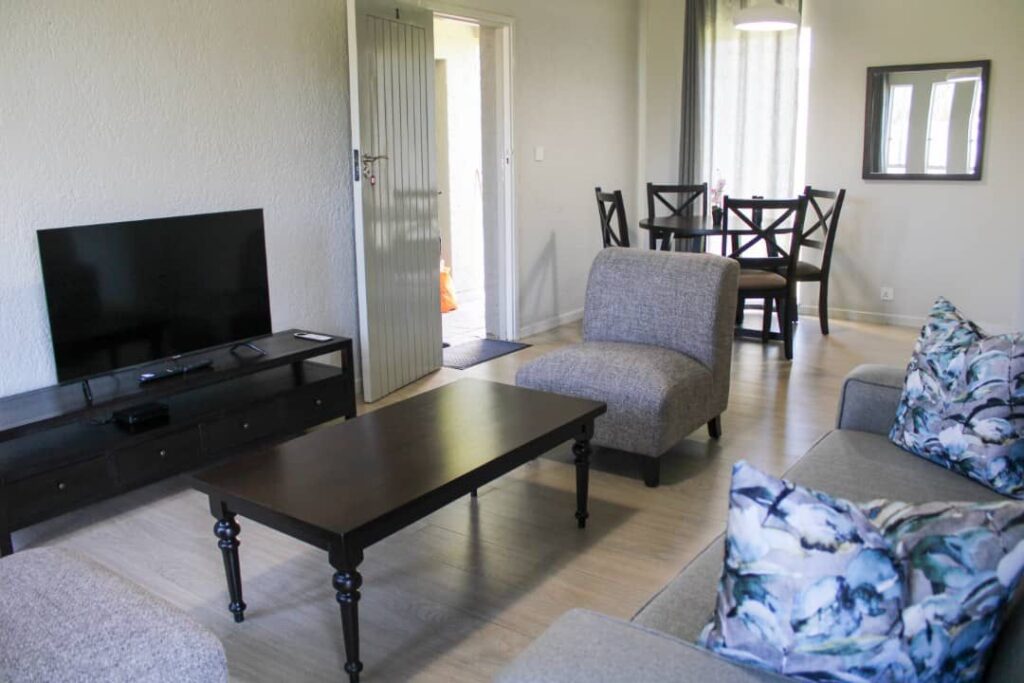 St Tropez Executive 2-Bed Apartment