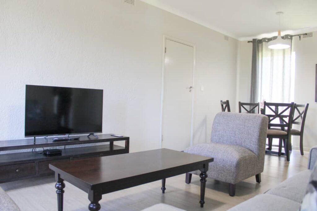 St Tropez Executive 2-Bed Apartment