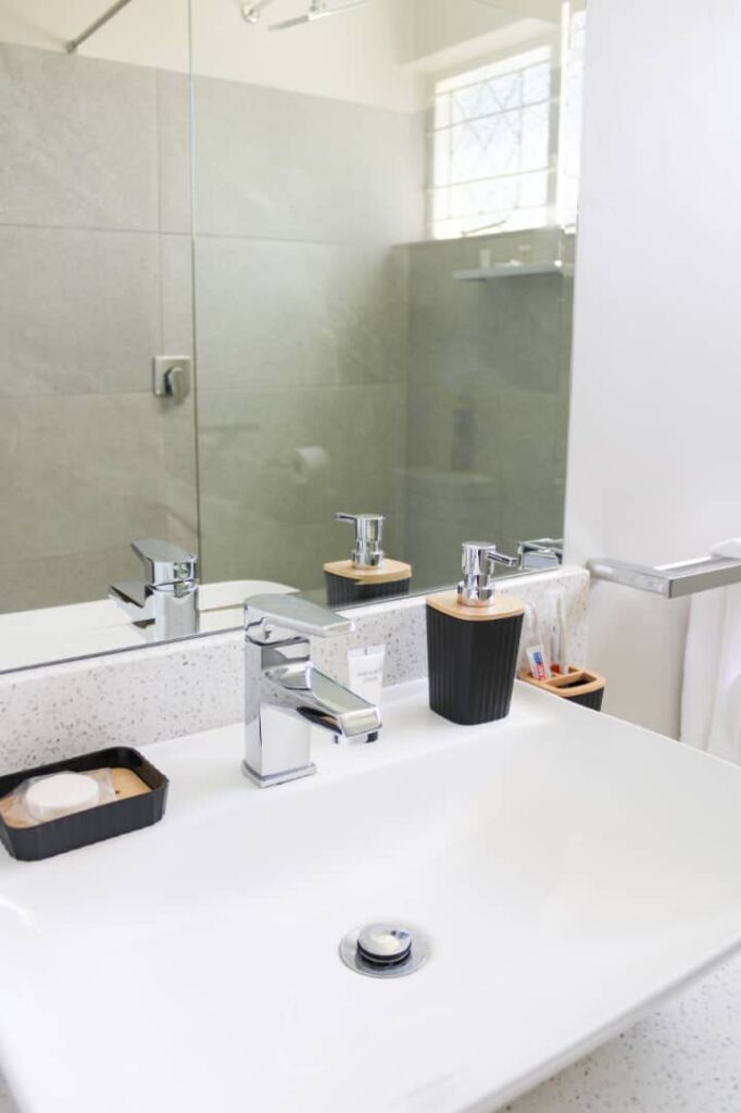 British Theme Premium Apartment at St Tropez