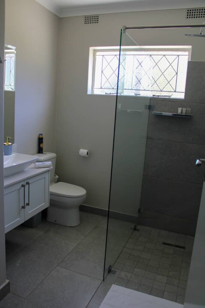 St Tropez Executive 1-Bed Apartment