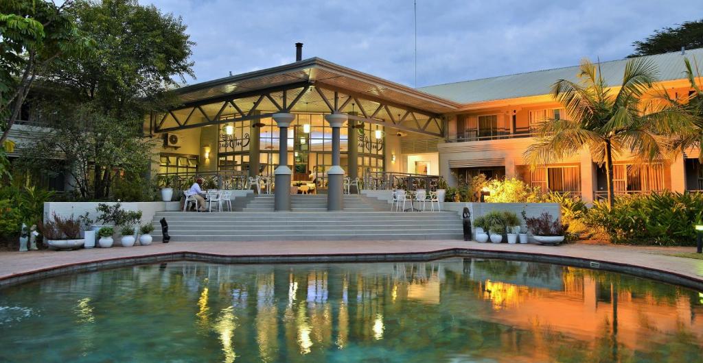 Cresta Lodge Harare -DELUXE DOUBLE (single)