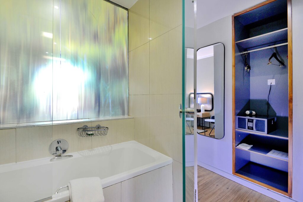 Cresta Lodge Harare -DELUXE DOUBLE (single)