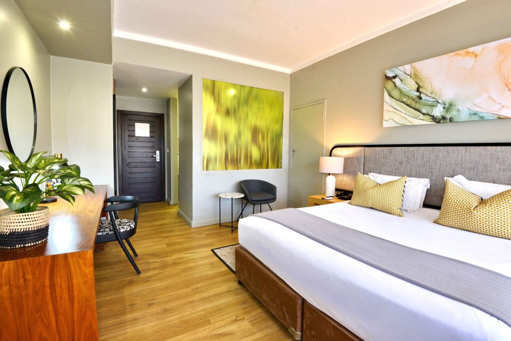 Cresta Lodge Harare -DELUXE CONVERTED (bed &breakfast single)