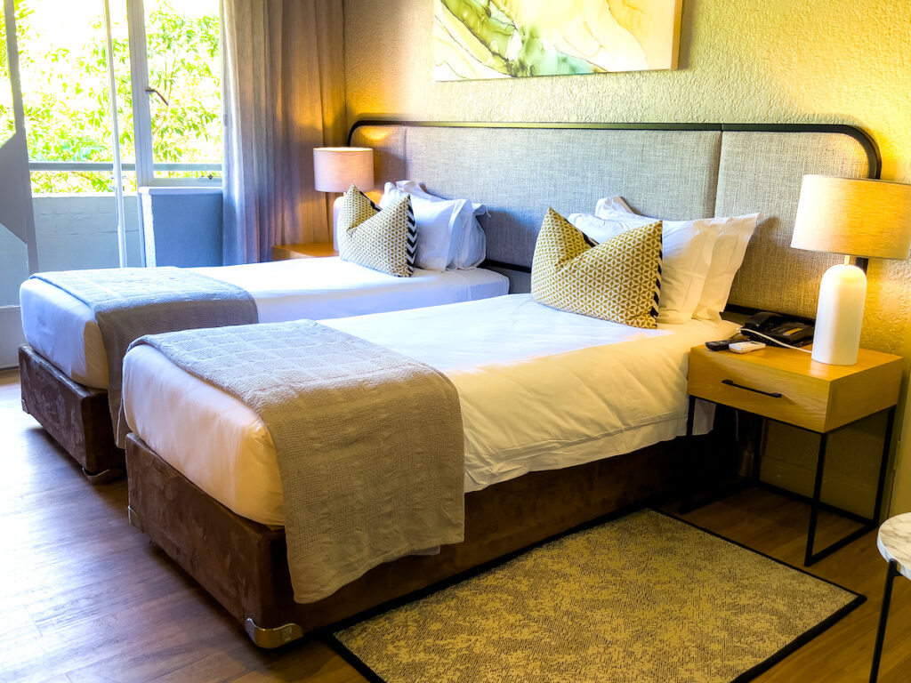 Cresta Lodge Harare- DELUXE TWIN (bed & breakfast double)