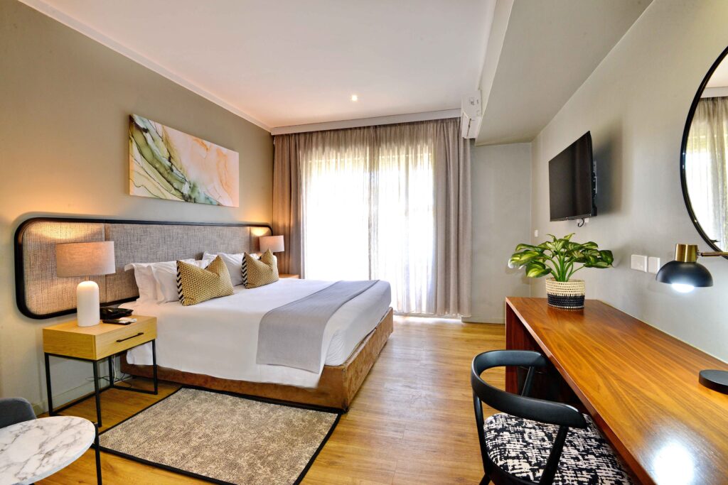 Cresta Lodge Harare -DELUXE CONVERTED (bed &breakfast single)
