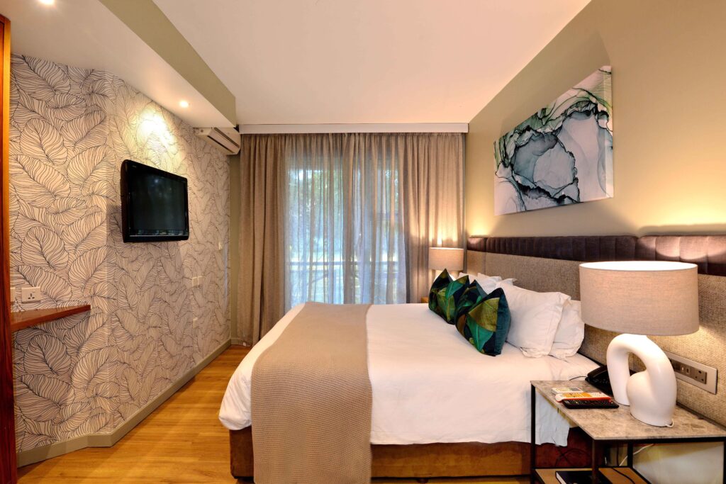 Cresta Lodge Harare- SUITE ROOM (bed & breakfast double)