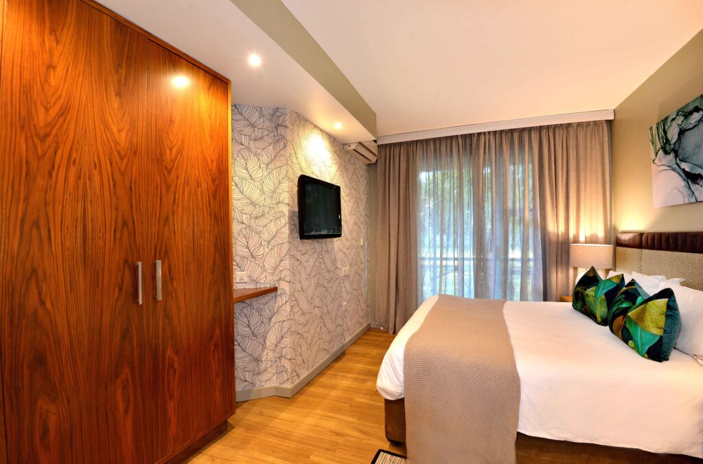 Cresta Lodge Harare- SUITE ROOM (single)