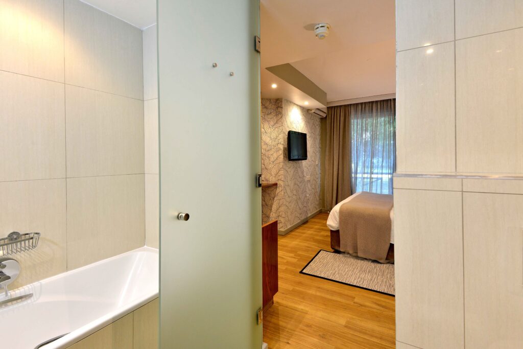 Cresta Lodge Harare- SUITE ROOM (double)