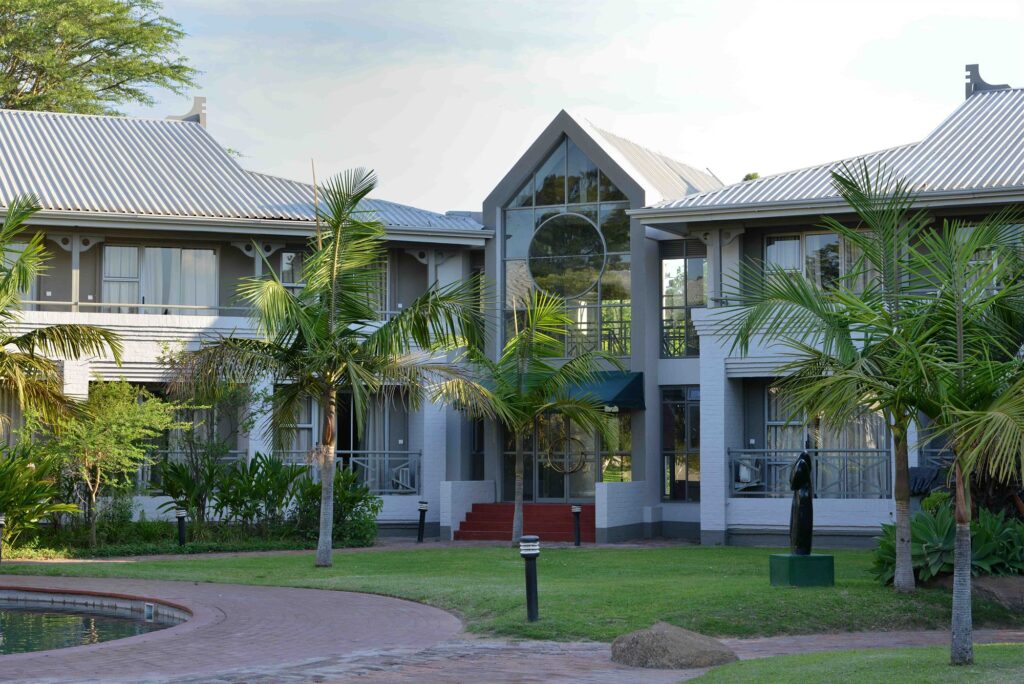 Cresta Lodge Harare -DELUXE DOUBLE (single)