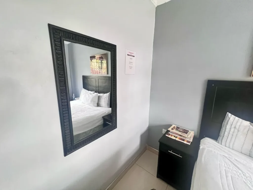 Warthog Guesthouse Standard Room One