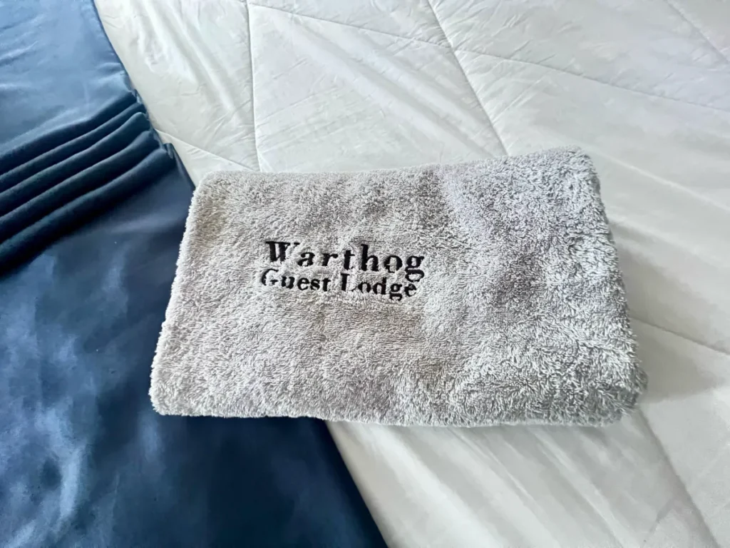 Warthog Guesthouse Ensuite Room Four