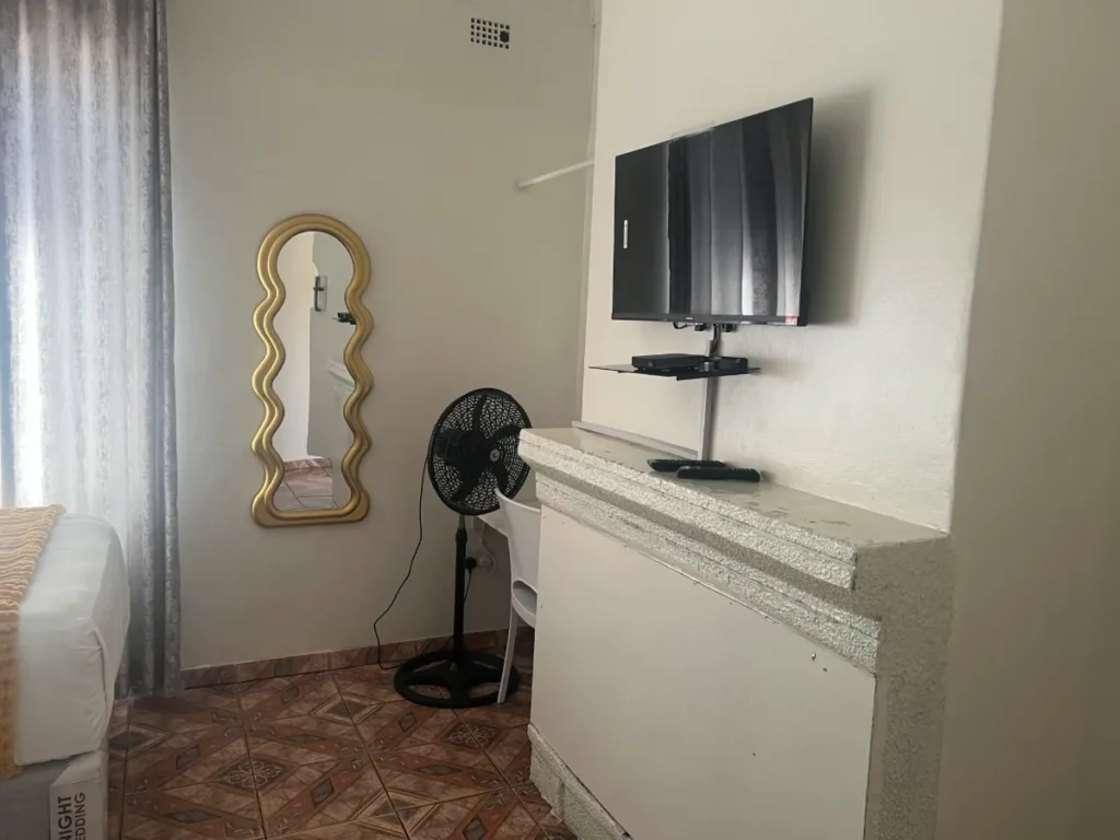 Dubai (Westlea Guesthouse)