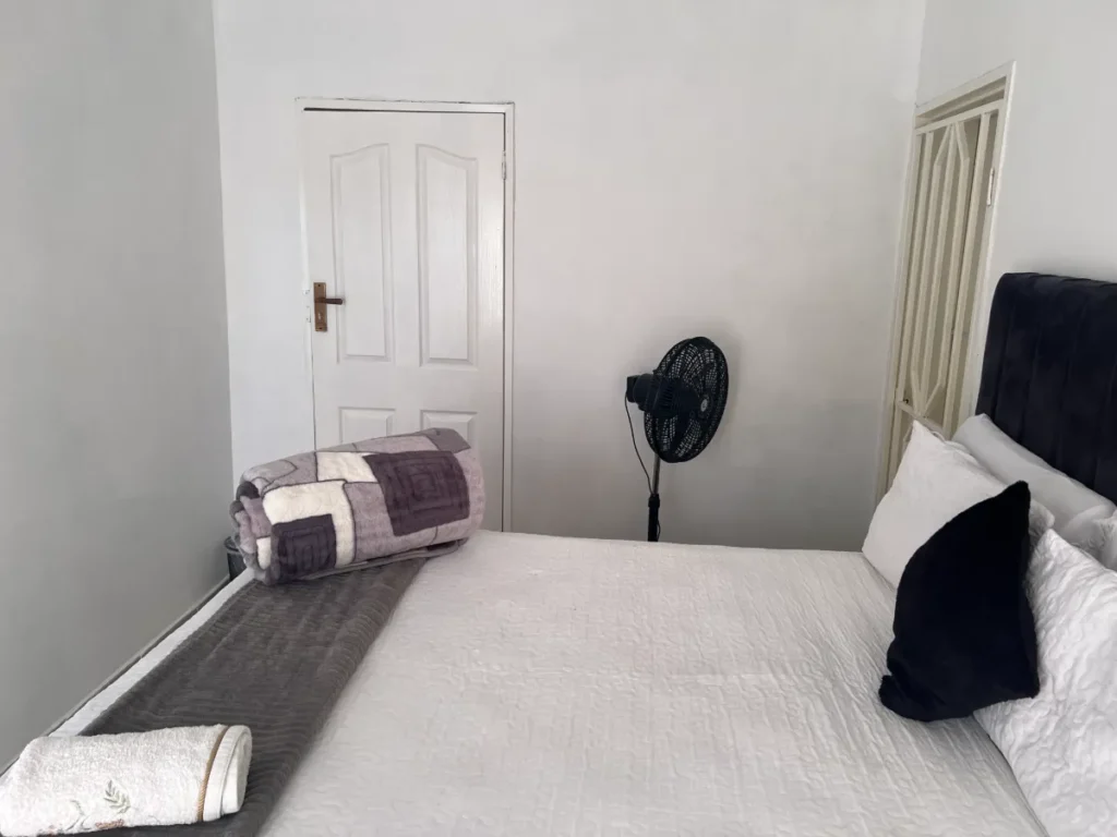 Joburg (Westlea Guesthouse)