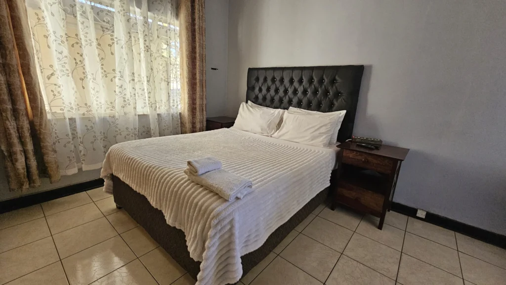 Hungwe Single Room (Mukuvisi Manor)